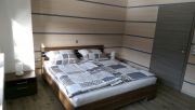 Schlafzimmer 1.jpg